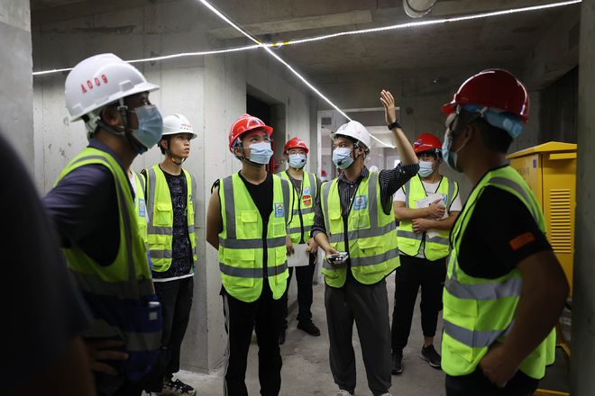 四大機器人現(xiàn)身工地，碧桂園以科技賦能安全生產與文明施工新標桿